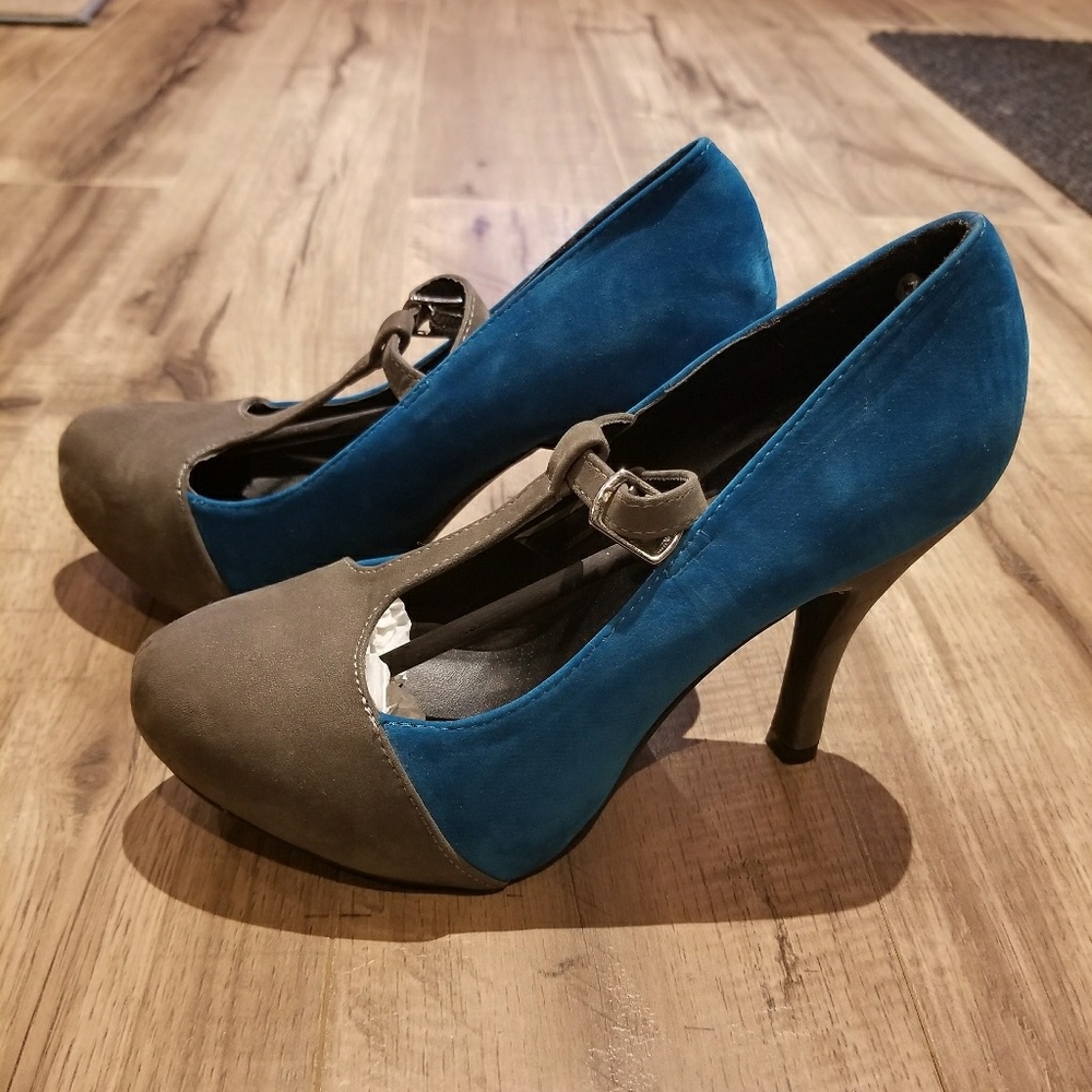 👠 Qupid 2-tone heels